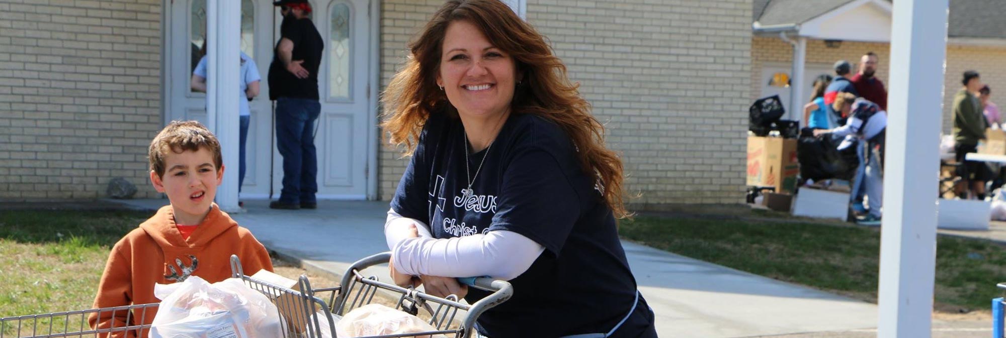 Mobile Pantry - Food Distribution - Manna Café Ministries